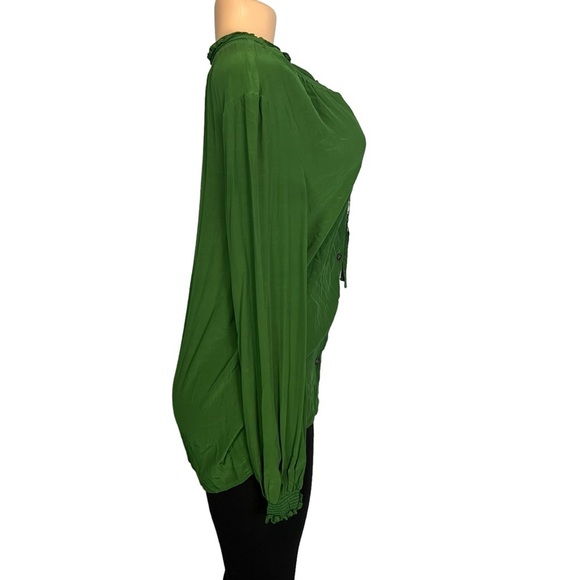 3/$30 🍂 ModCloth Green Button Down Long Sleeve Blouse - Picture 4 of 9